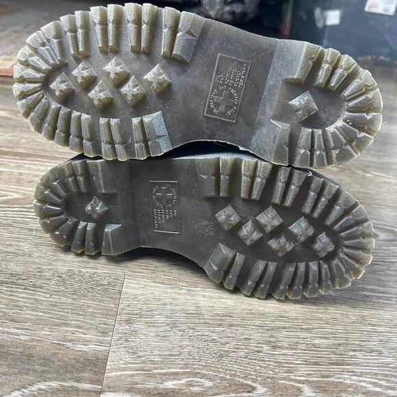 Doc Martens Devon Heart Platform Boots Size 5 - Pebbled Leather Buckle Boots - Picture 3 of 5